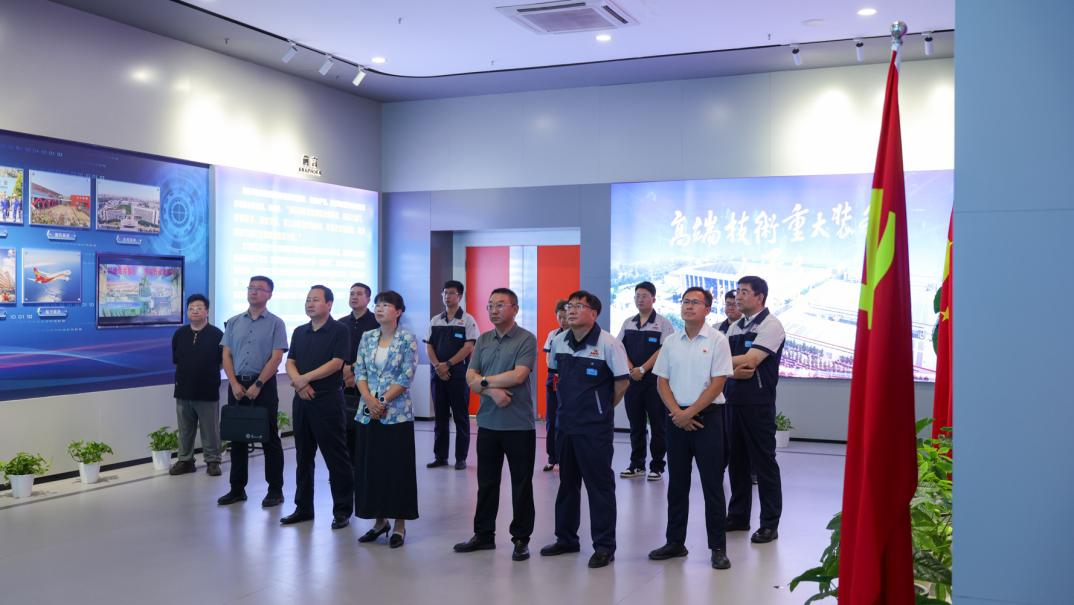 黄芳到沈阳调研微短剧产业发展情况